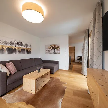 Lakeside Luxury Apartmán *