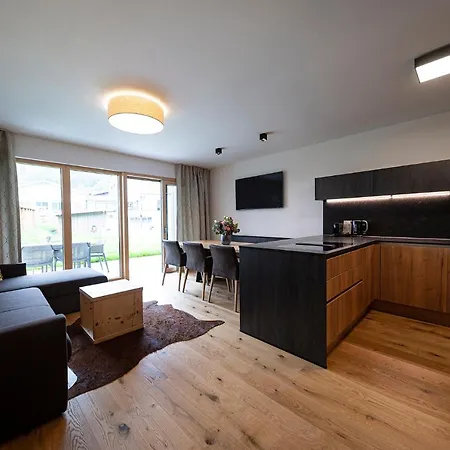 Lakeside Luxury Apartmán *