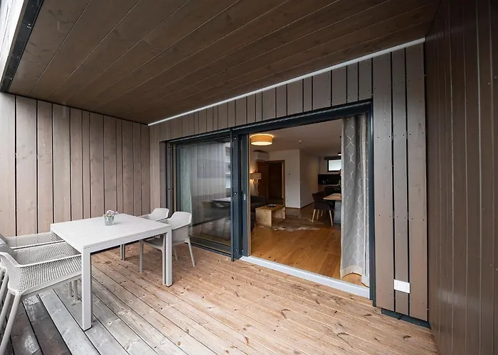 Lakeside Luxury Apartment