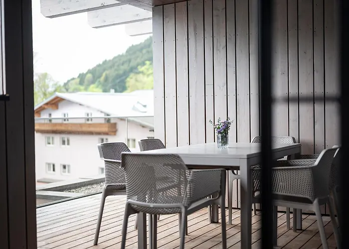 公寓 Lakeside Luxury 滨湖采尔