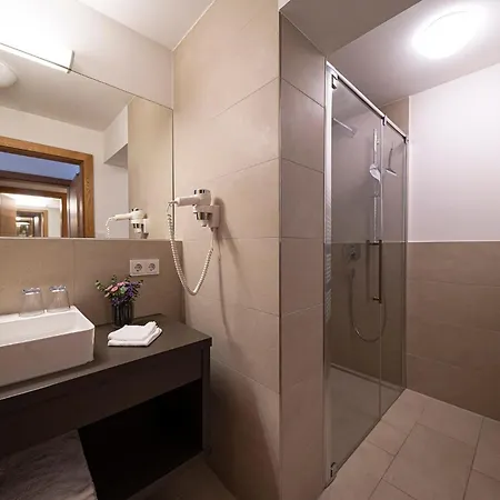 Διαμέρισμα Lakeside Luxury