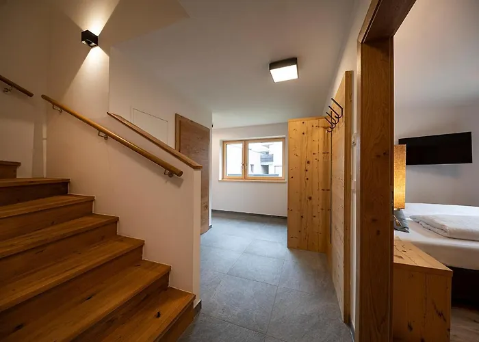 Lakeside Luxury * 젤암제